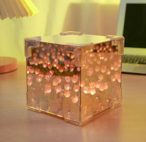 Cubo de Tulipanes Infinitos